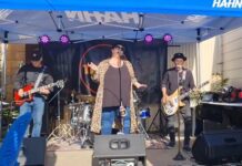 Traxx relishing Gather Round home game