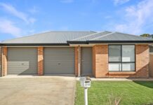 Stylish living with a hint of country