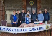 Full hearts as market packs up