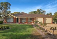 Country lifestyle with a horse-lover’s focus