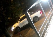 Suspects sought over Barossa break-ins