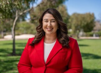 Labor to hang on to Elizabeth